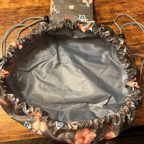 Makeup Drawstring Bag - Picture 3 of 4
